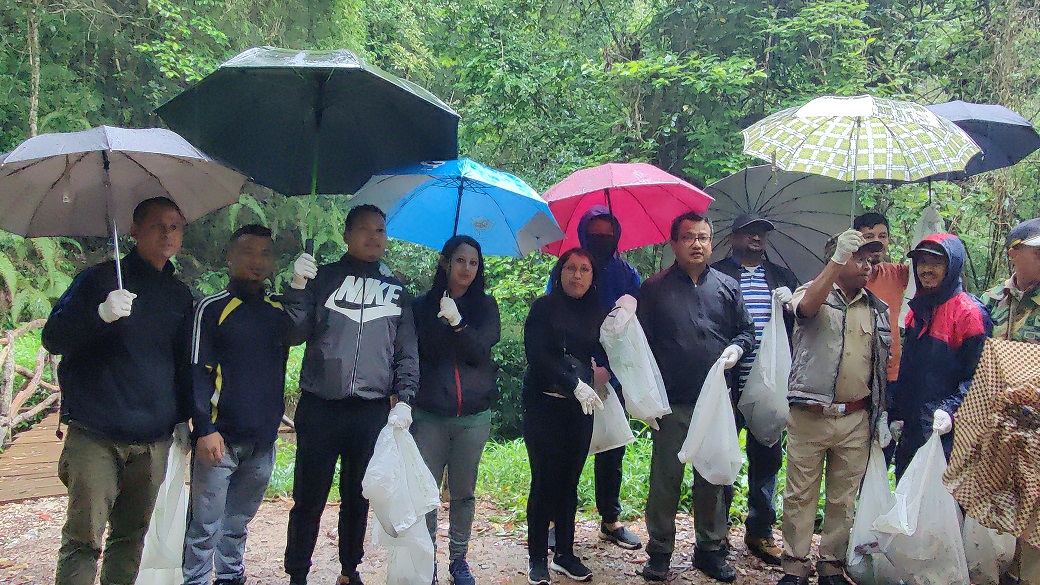 Volunteers carry out cleaning drive at Malki Forest