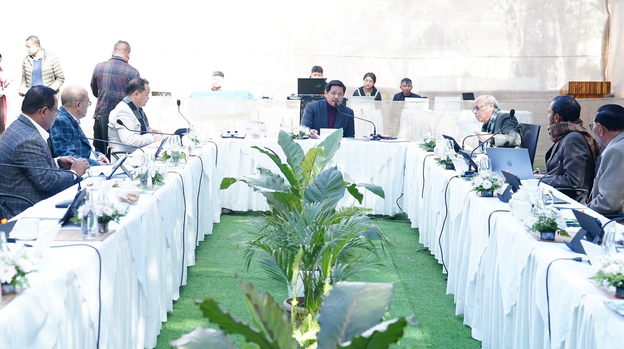 Cabinet Approves SOP on Beacons, Sirens and Tinted Glasses; Holds Special Meeting at Cherry Blossom Venue