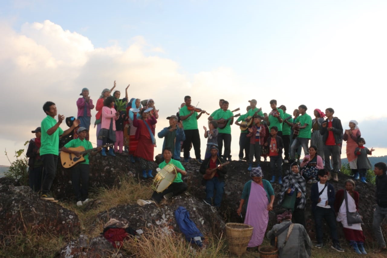 Sur Myllung and Traditional Folk Music Continue to Thrive in Umsawwar Village
