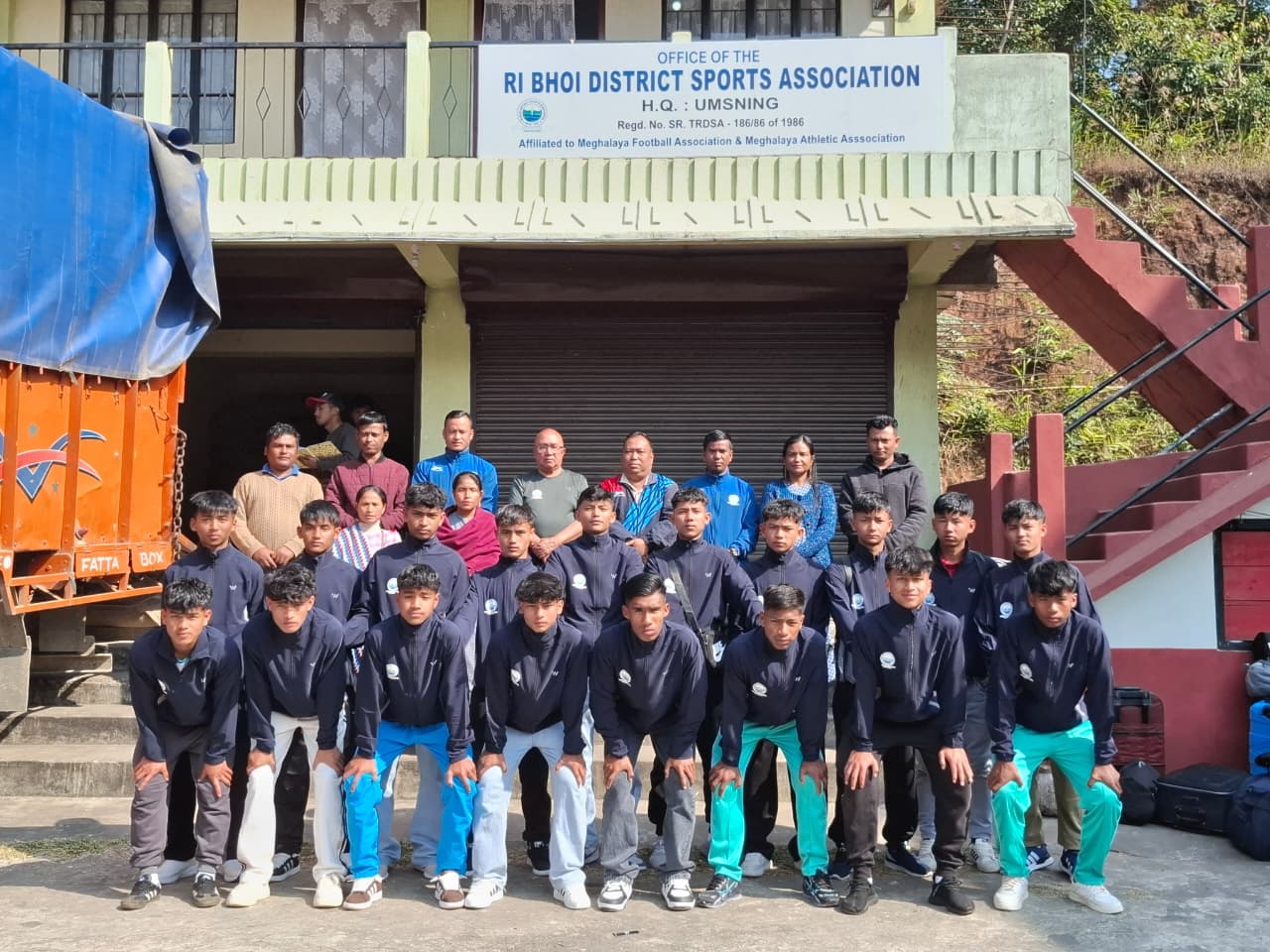 Ri Bhoi U-17 Football Team Departs for Chandigarh for All India Tournament