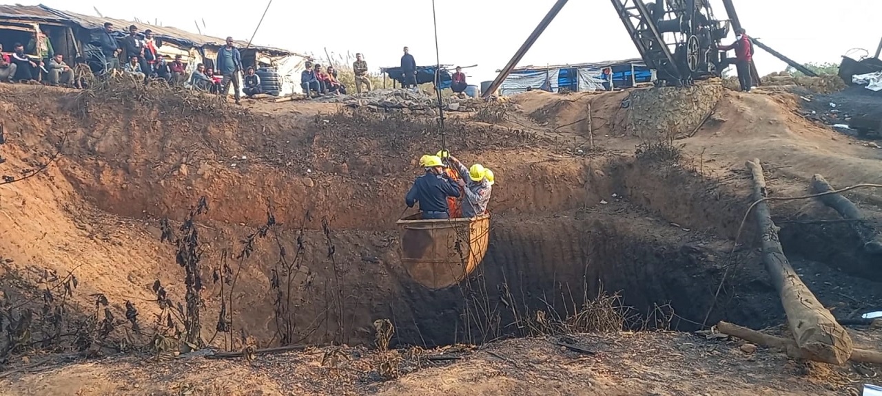 Conrad Sangma Sends Lahkmen Rymbui, Wailadmiki Shylla to Inspect Coal Mine Blast Site in Thangsko