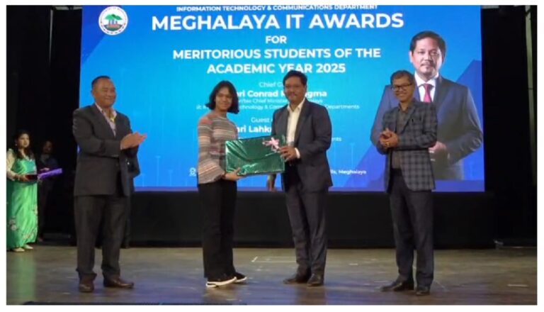 Meghalaya CM Presents IT Awards to 203 Meritorious Students