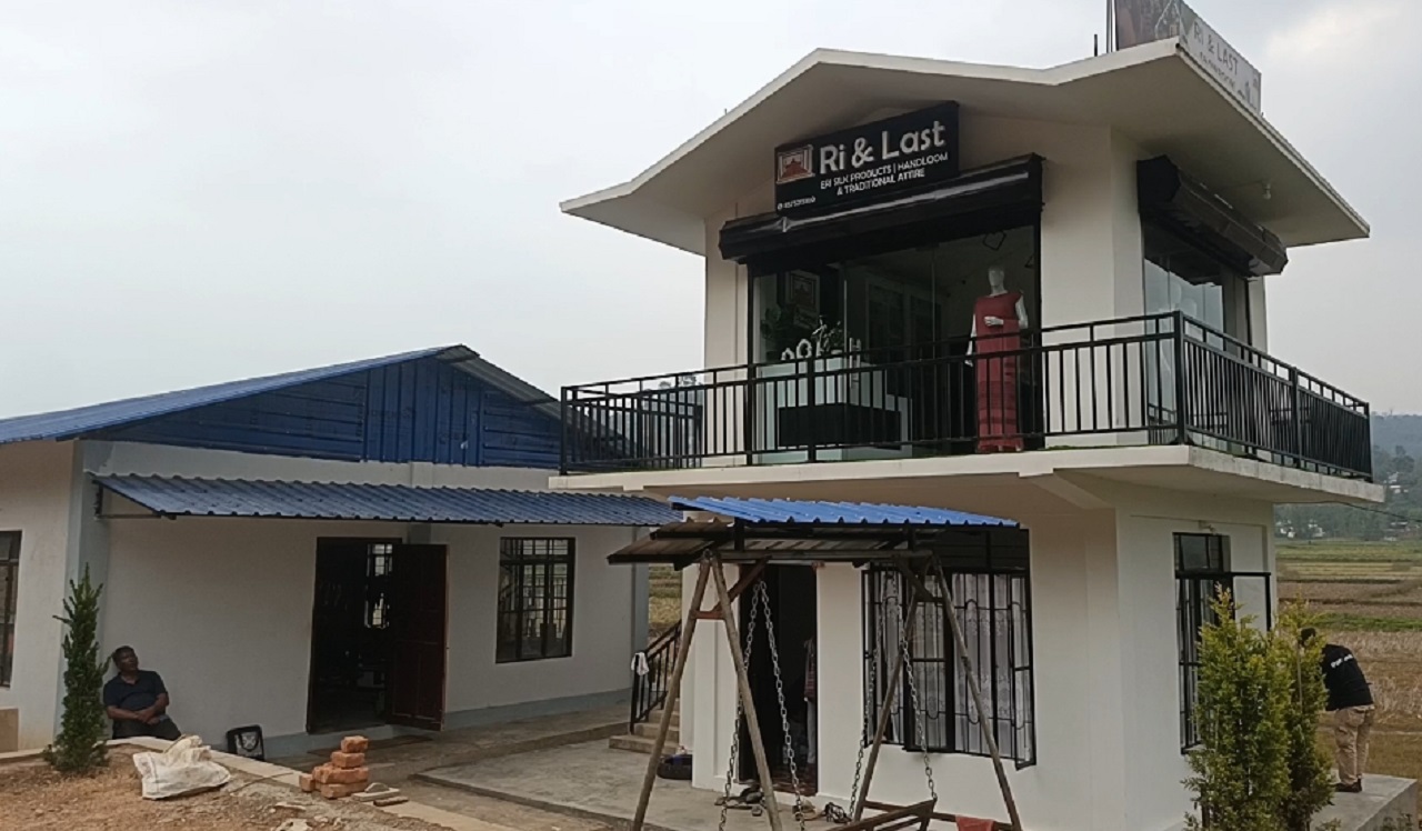 Ri Bhoi’s Eri Silk Heritage Thrives as Khweng Entrepreneur Revives Tradition