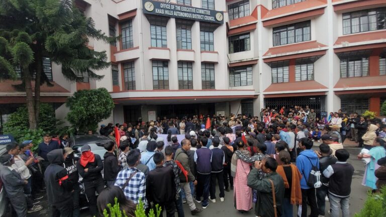 KHADC Protest Erupts Over Delay in Recognising New Syiem of Hima Sohra