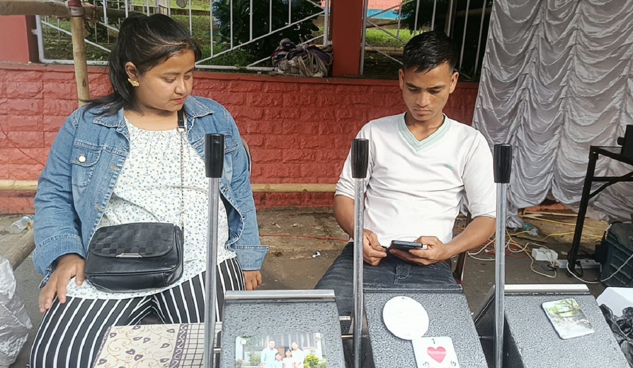A Business Built by a Couple: From Love to Entrepreneurship, Creating Livelihood Through Personalised Fridge Magnets and Keychains