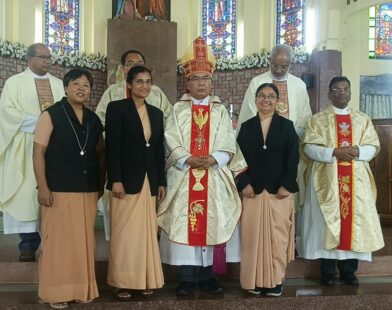 Archbishop Victor Urges Faithful to Be Courageous Witnesses as Daughters of St. Paul Mark 75 Years in India