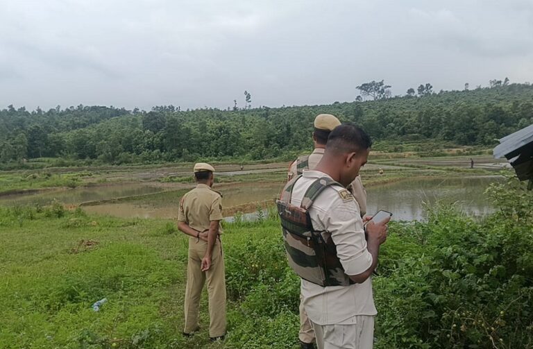 Meghalaya Police Camp in Villages, Assam Police Remain in Farmlands; Farmers Continue Cultivation in Lapangap