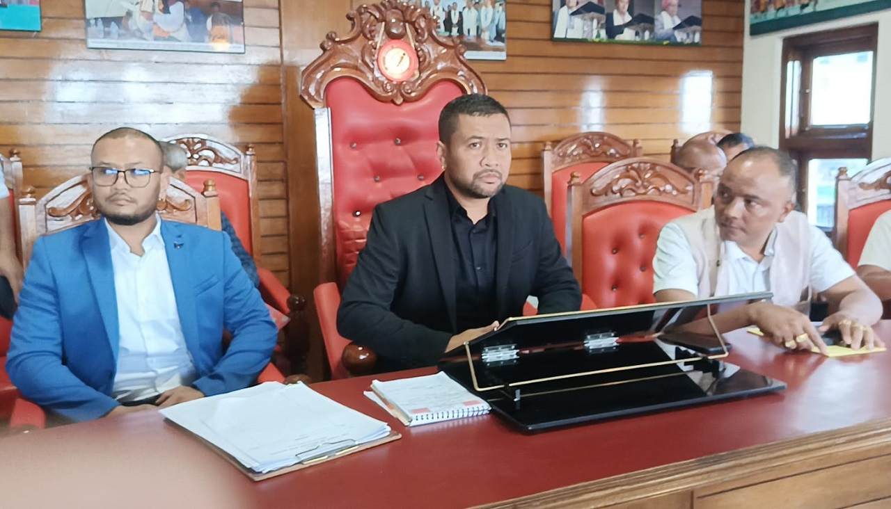 High Court Quashes KHADC Suspension Order; Paiem Ainam Resumes Office as Syiem of Hima Mylliem