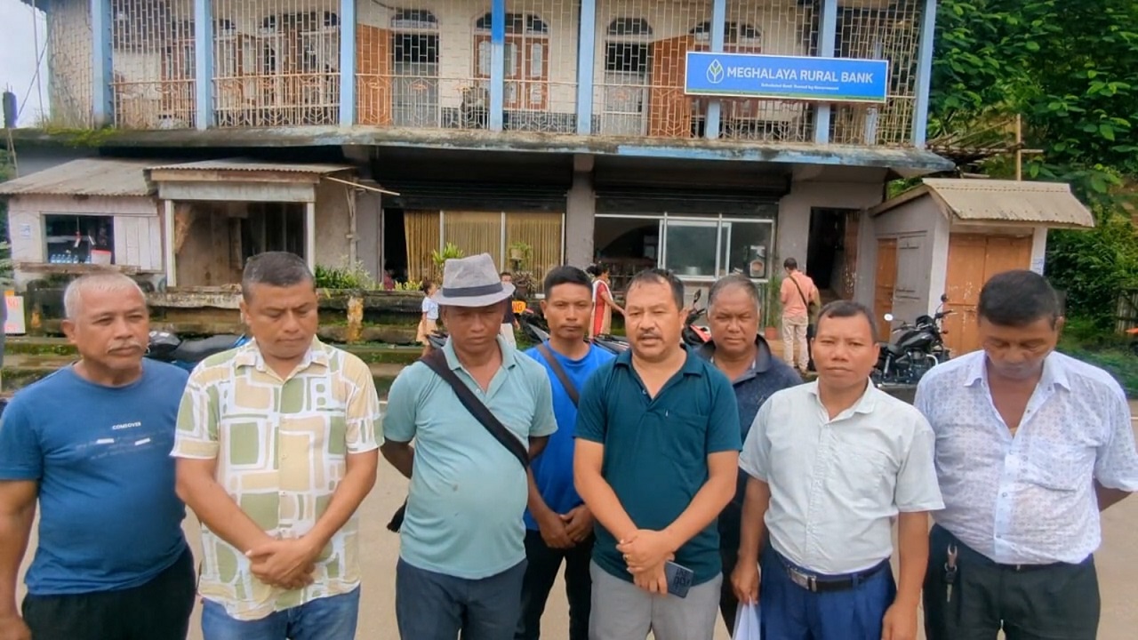 West Ri Bhoi Residents Seek Better Banking Services at Patharkhmah
