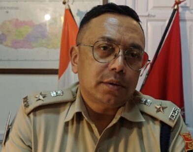 Laban PS hit with petrol bombs: gypsy damaged, manhunt on