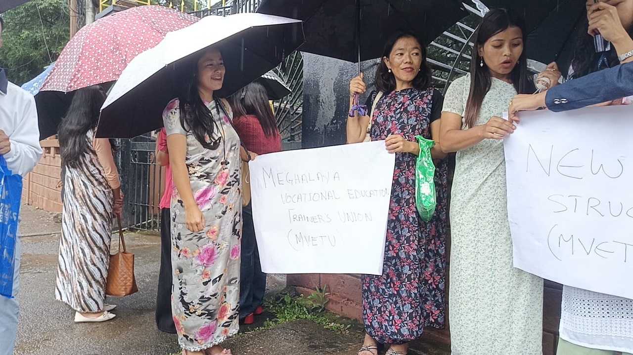 Vocational Teachers Accuse CM of Empty Promises, Demand Pay Revision and Removal of Private Agencies