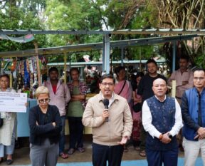 Conrad Distributes ₹20,000 Assistance to Relocated Street Vendors at Brightwell–Barik